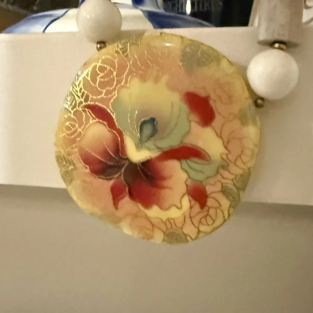 N/A elegant necklace